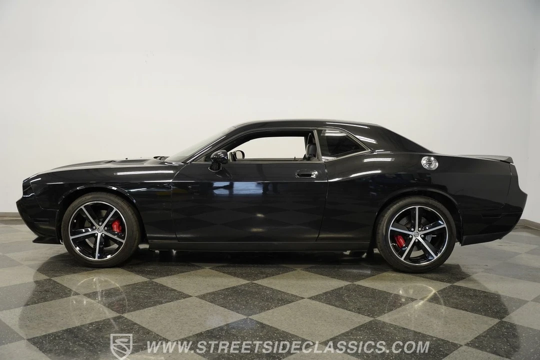 2010 Dodge Challenger SRT8 & 392 3rd Gen - Image 8 of 12