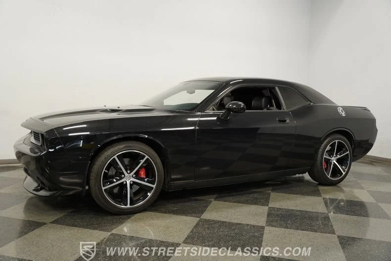 2010 Dodge Challenger SRT8 & 392 3rd Gen - Image 7 of 31