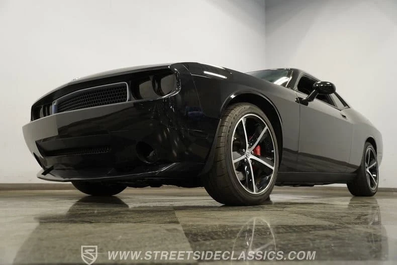 2010 Dodge Challenger SRT8 & 392 3rd Gen - Image 20 of 31