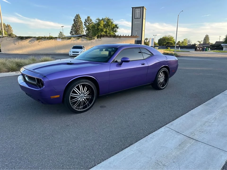 2010 Dodge Challenger 3rd Gen - Image 10 of 14