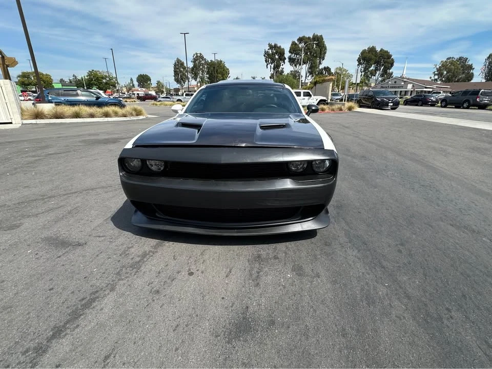 2010 Dodge Challenger 3rd Gen - Image 2 of 20