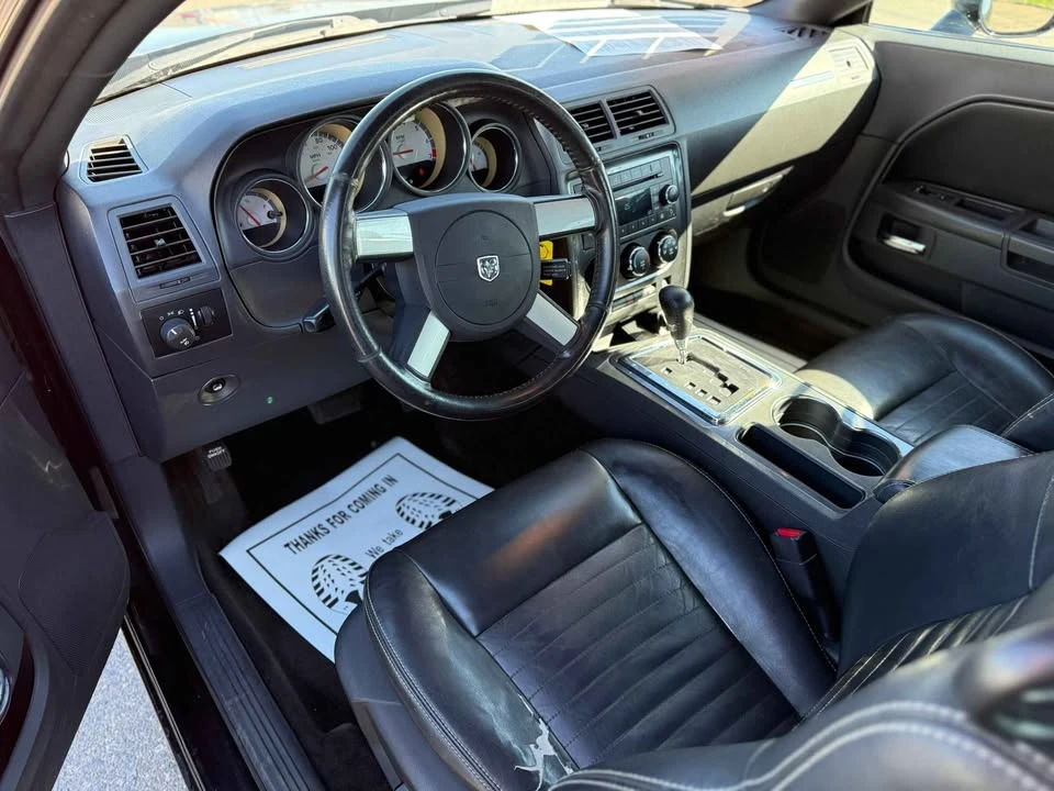 2010 Dodge Challenger 3rd Gen - Image 11 of 12