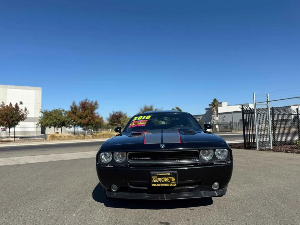 2010 Dodge Challenger 3rd Gen - Image 7 of 12