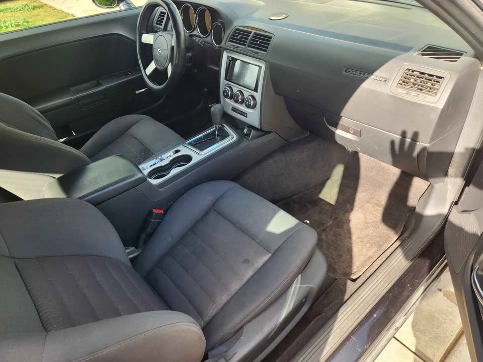 2010 Dodge Challenger 3rd Gen - Image 6 of 6