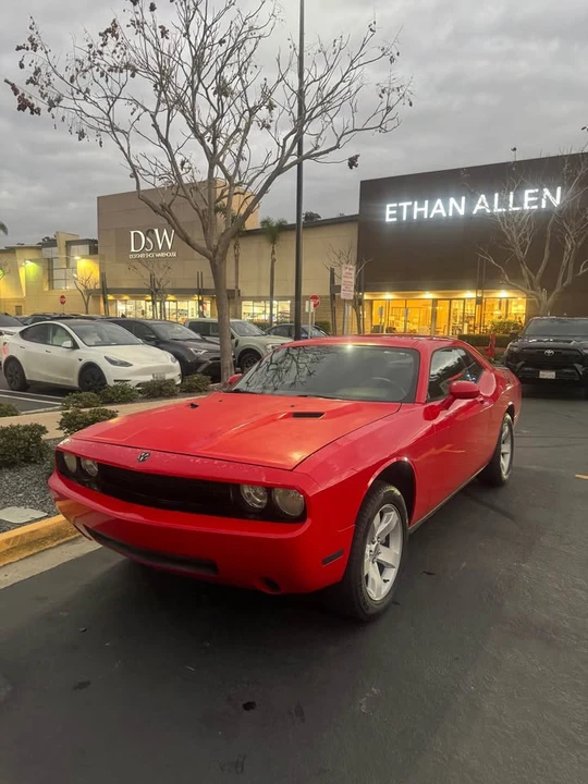 2010 Dodge Challenger 3rd Gen - Image 2 of 4