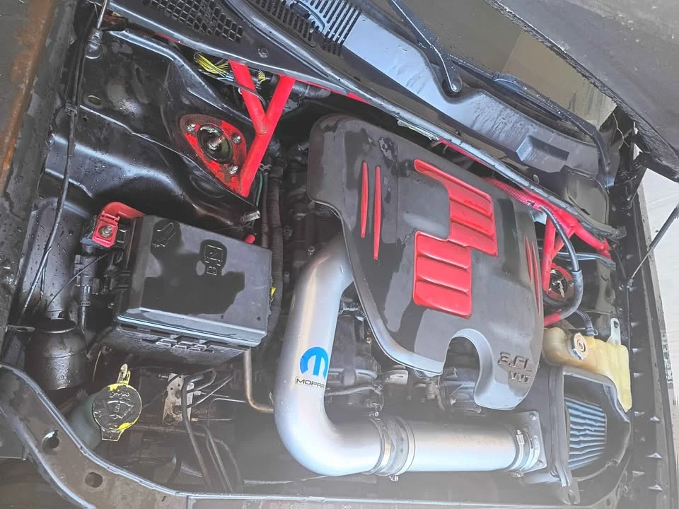 2010 Dodge Challenger 3rd Gen - Image 2 of 2