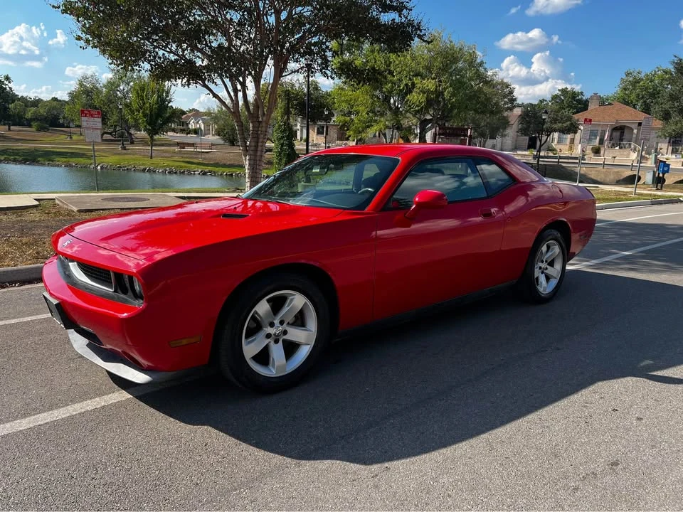 2010 Dodge Challenger 3rd Gen - Image 3 of 20