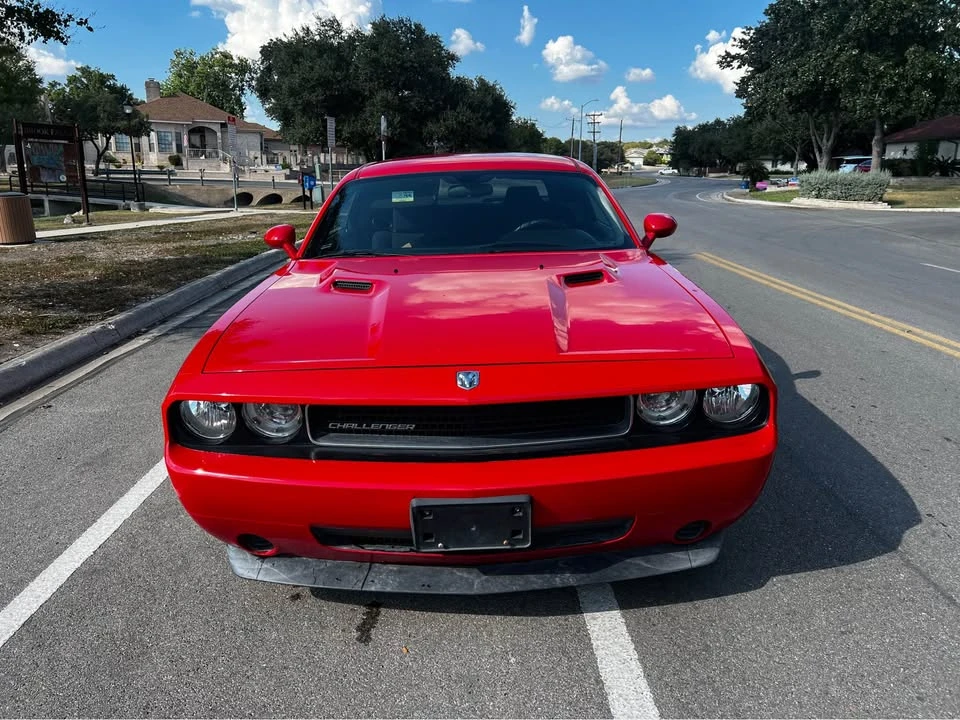 2010 Dodge Challenger 3rd Gen - Image 2 of 20