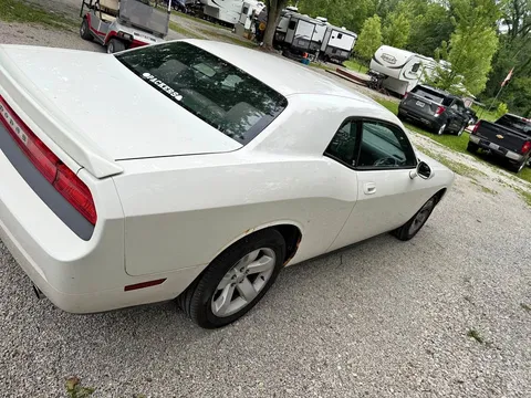 2010 Dodge Challenger SXT Coupe 2D