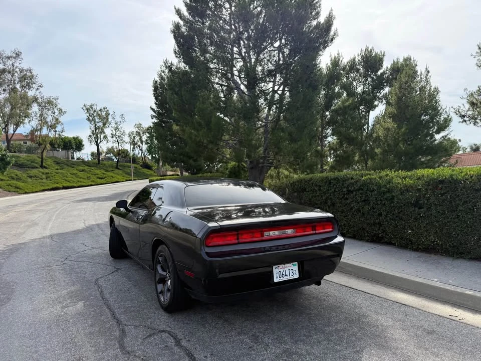 2010 Dodge Challenger 3rd Gen - Image 6 of 16