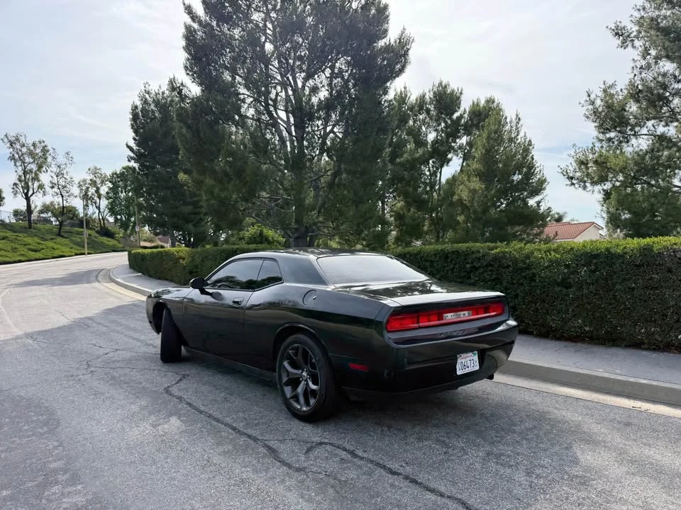 2010 Dodge Challenger 3rd Gen - Image 6 of 20