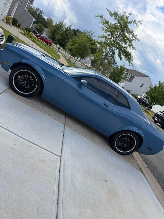 2010 Dodge Challenger 3rd Gen - Image 4 of 4