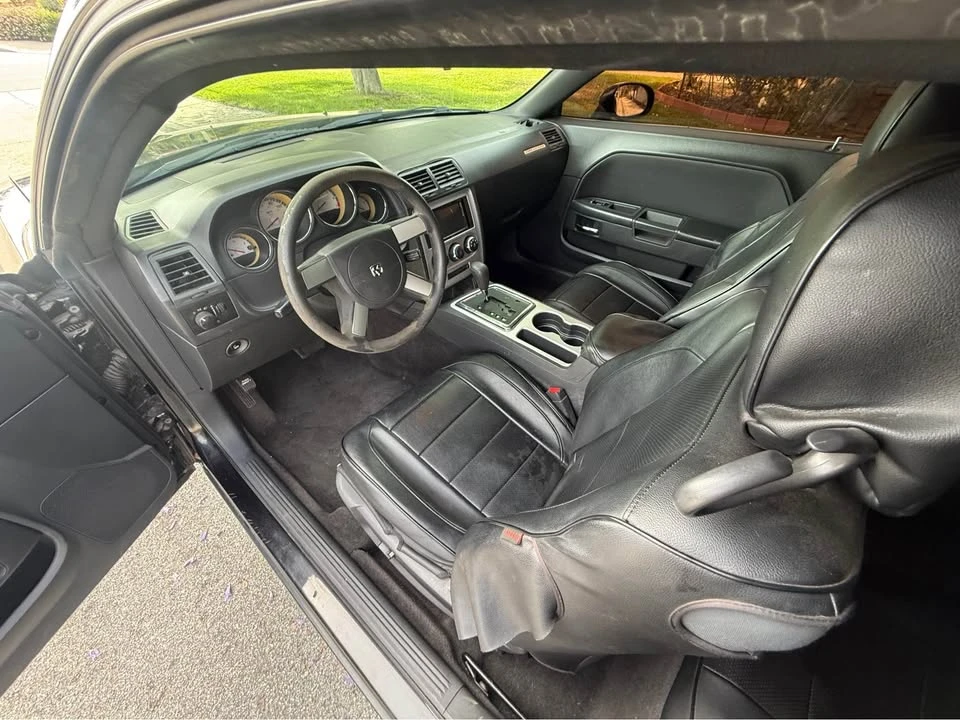 2010 Dodge Challenger 3rd Gen - Image 12 of 20
