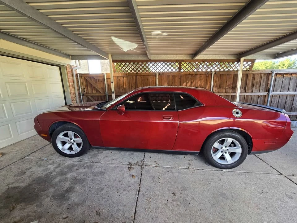 2010 Dodge Challenger 3rd Gen - Image 7 of 8