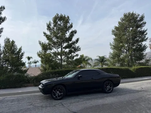 2010 Dodge Challenger SXT Plus