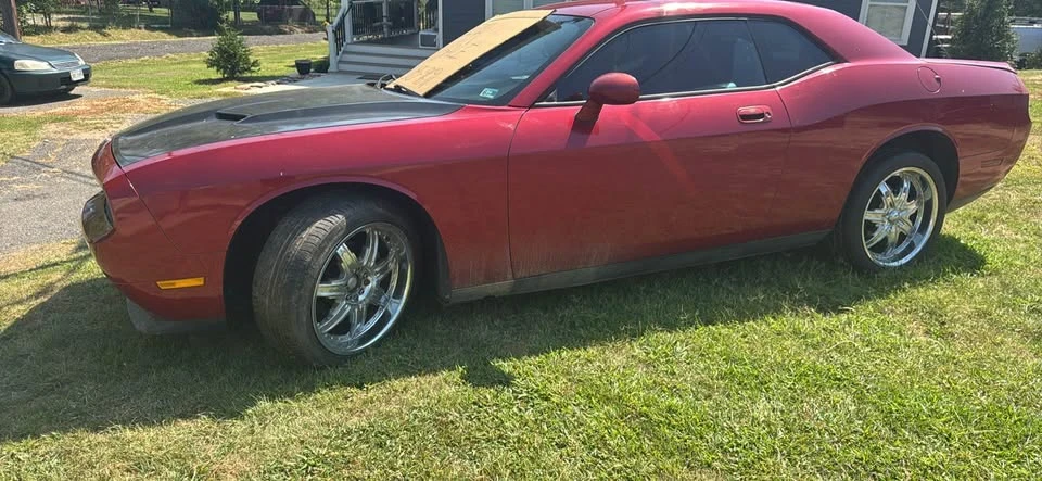 2010 Dodge Challenger 3rd Gen - Image 3 of 5