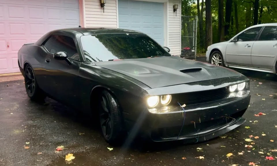 2010 Dodge Challenger 3rd Gen - Image 7 of 9