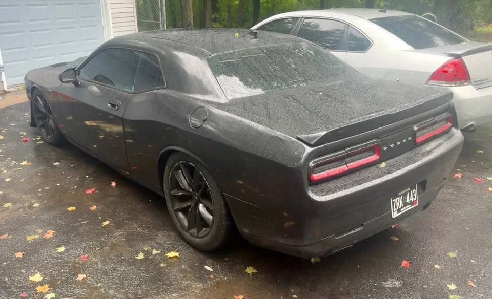 2010 Dodge Challenger 3rd Gen - Image 2 of 9