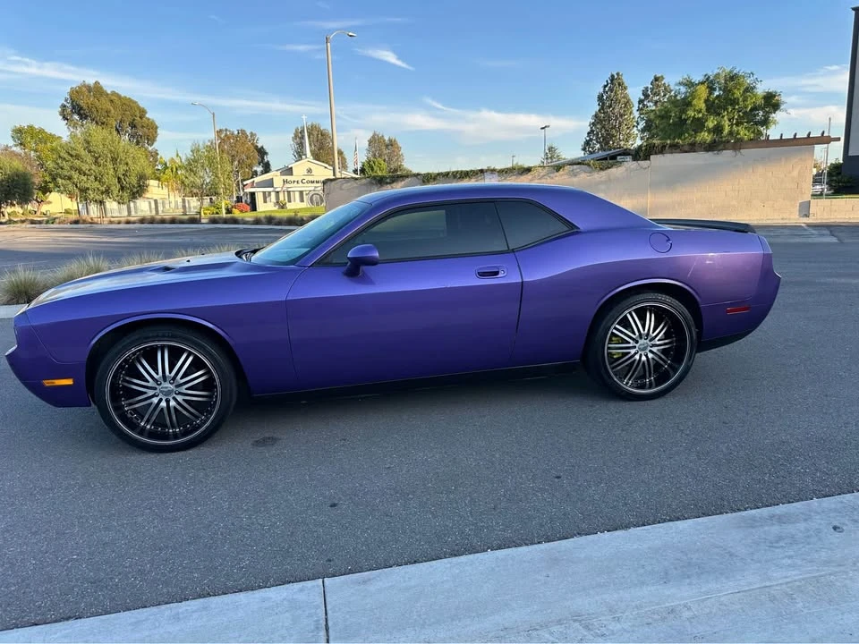2010 Dodge Challenger 3rd Gen - Image 6 of 16