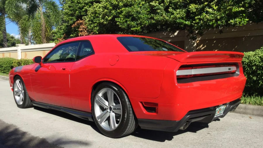 2010 Dodge Challenger 3rd Gen - Image 3 of 12