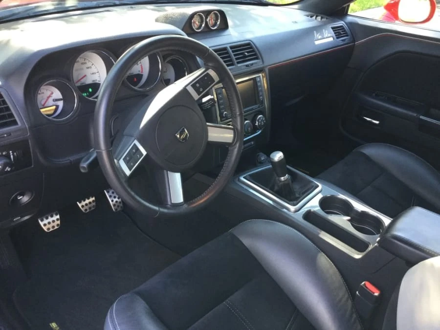 2010 Dodge Challenger 3rd Gen - Image 6 of 12
