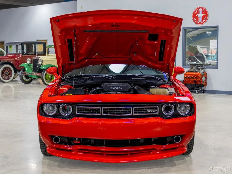 2010 Dodge Challenger 3rd Gen - Image 11 of 24