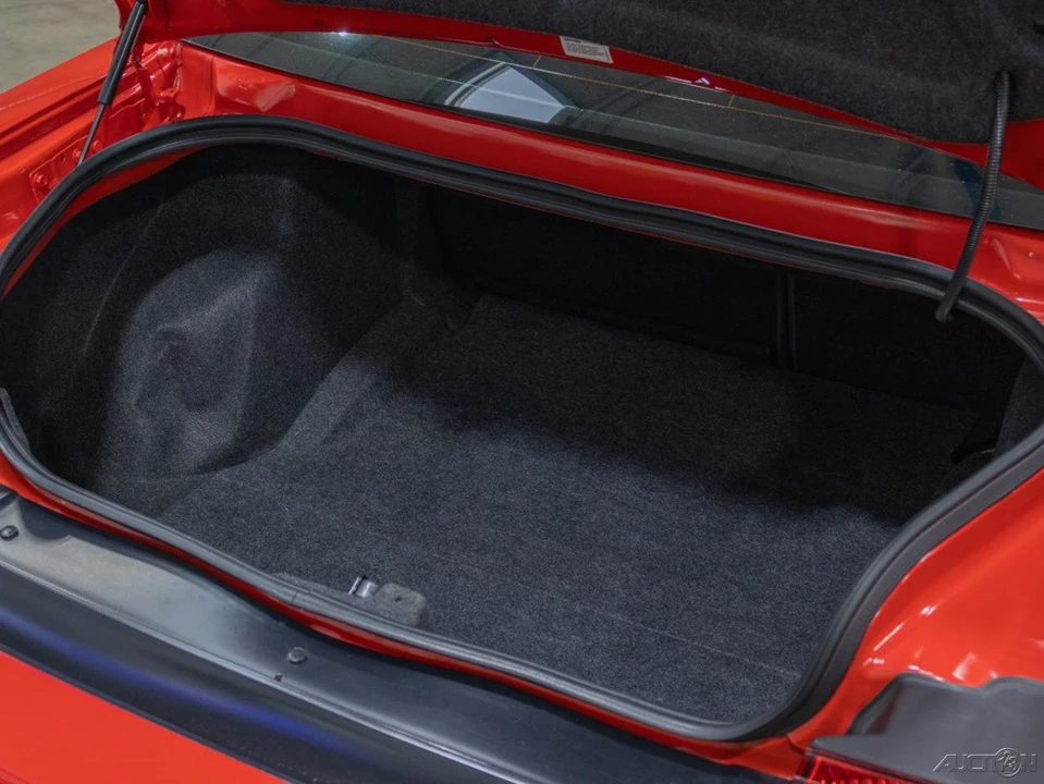 2010 Dodge Challenger 3rd Gen - Image 18 of 24
