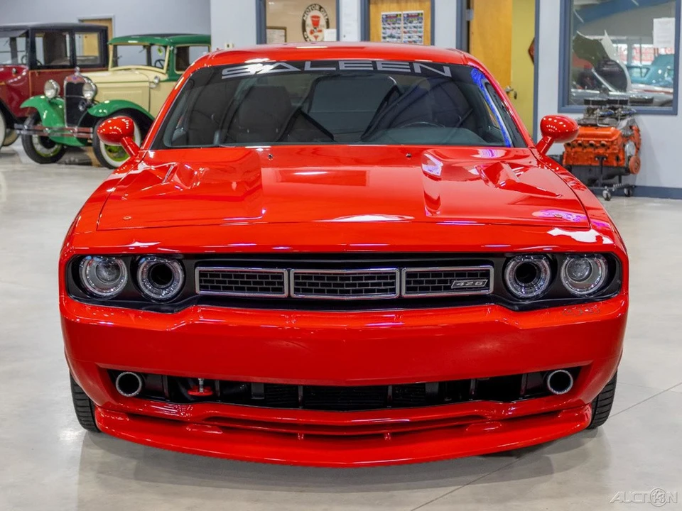 2010 Dodge Challenger 3rd Gen - Image 2 of 24