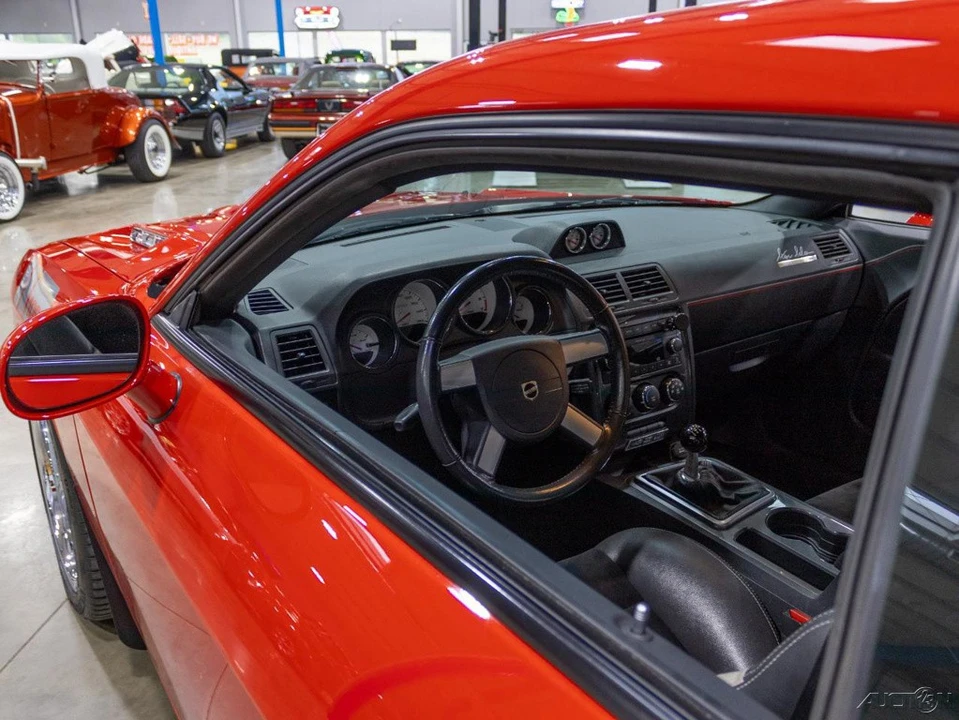 2010 Dodge Challenger 3rd Gen - Image 21 of 24