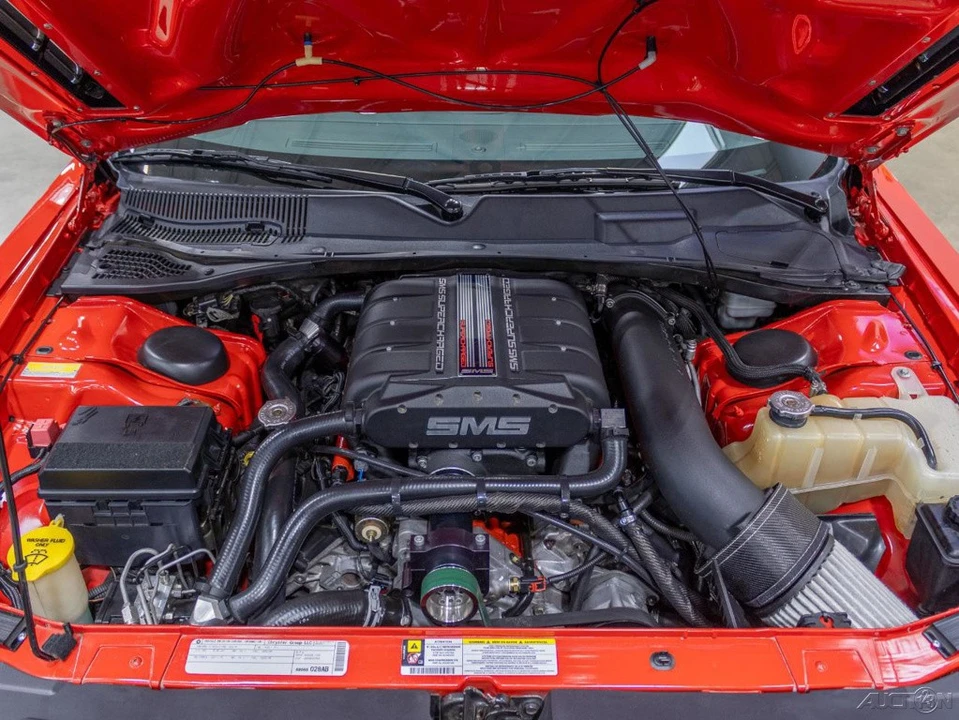 2010 Dodge Challenger 3rd Gen - Image 12 of 24
