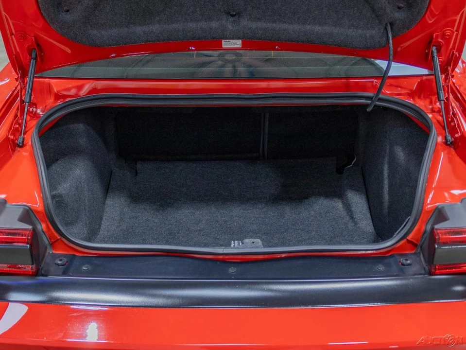 2010 Dodge Challenger 3rd Gen - Image 18 of 24