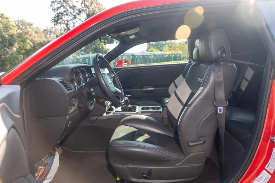 2010 Dodge Challenger 3rd Gen - Image 15 of 24