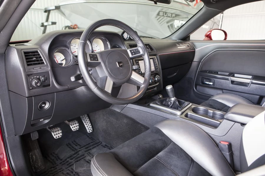 2010 Dodge Challenger 3rd Gen - Image 4 of 12