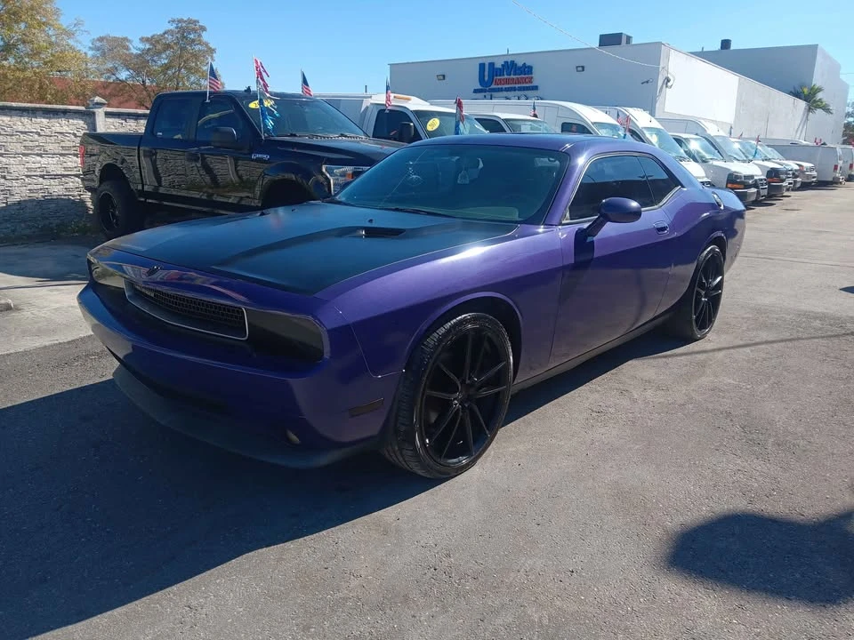 2010 Dodge Challenger 3rd Gen - Image 9 of 13