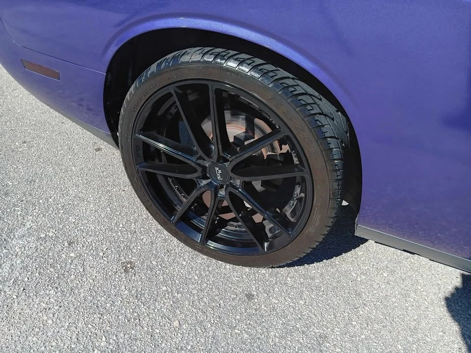 2010 Dodge Challenger 3rd Gen - Image 11 of 13