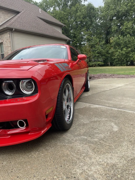 2010 Dodge Challenger - Image 13 of 28