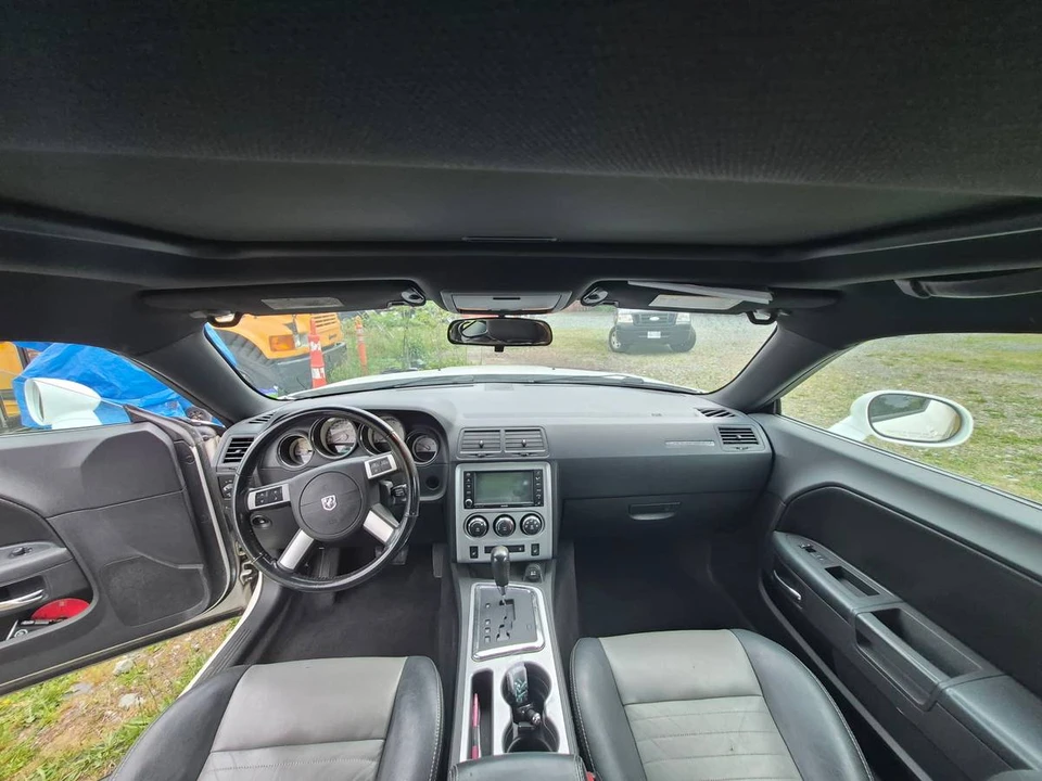 2010 Dodge Challenger 3rd Gen - Image 7 of 7