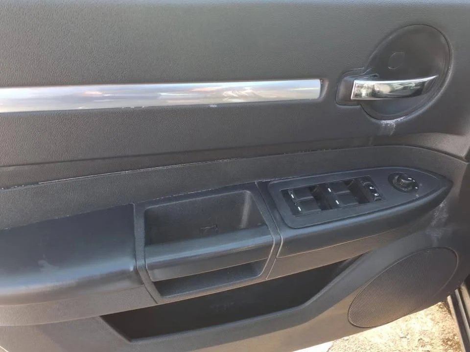 2010 Dodge Charger 6th Gen - Image 14 of 18
