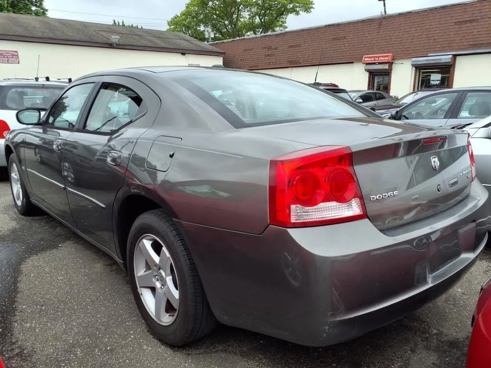 2010 Dodge Charger 6th Gen - Image 4 of 18