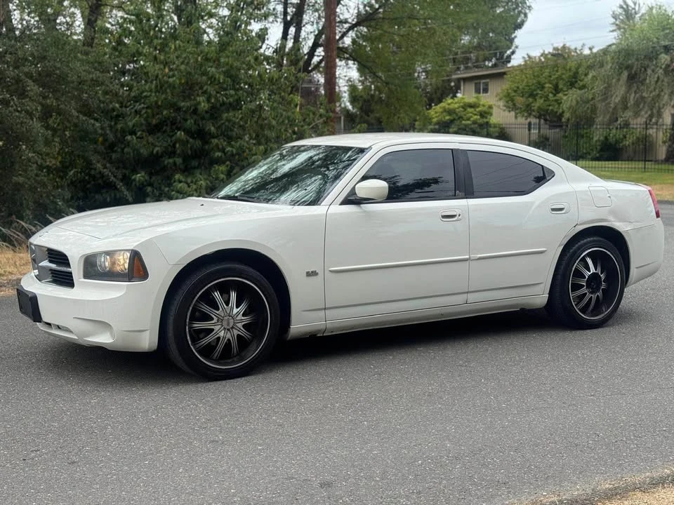 2010 Dodge Charger 6th Gen - Image 3 of 11