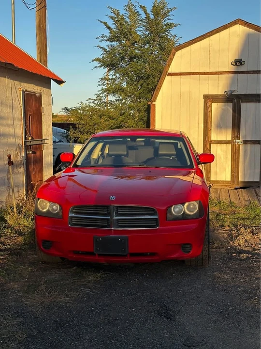 2010 Dodge Charger 6th Gen - Image 2 of 7