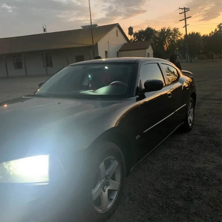 2010 Dodge Charger 6th Gen - Image 3 of 3
