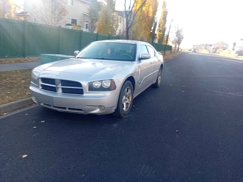 2010 Dodge Charger 6th Gen - Image 2 of 8
