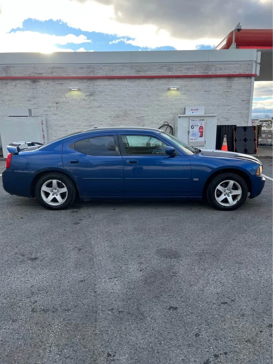 2010 Dodge Charger 6th Gen - Image 4 of 15