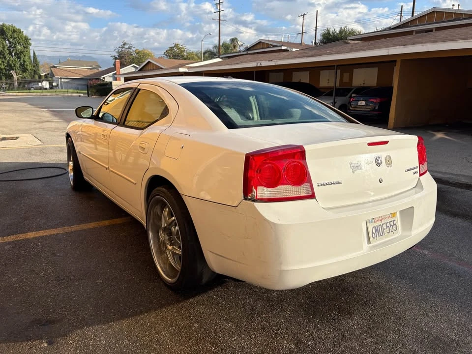 2010 Dodge Charger 6th Gen - Image 2 of 14