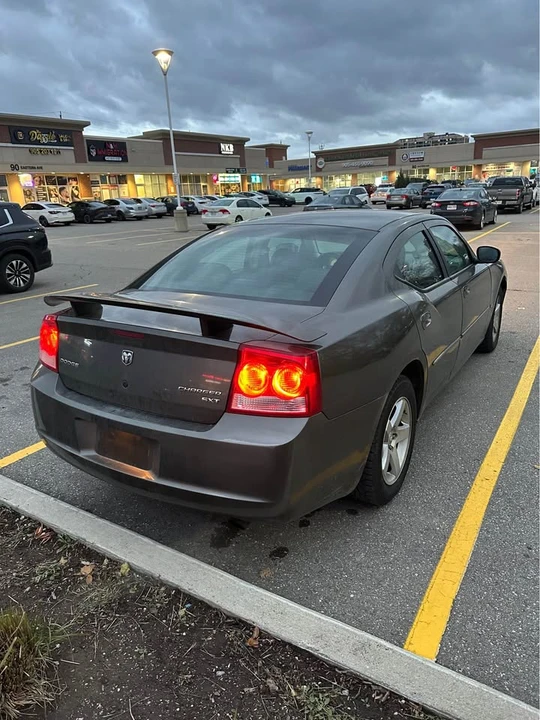 2010 Dodge Charger 6th Gen - Image 4 of 6