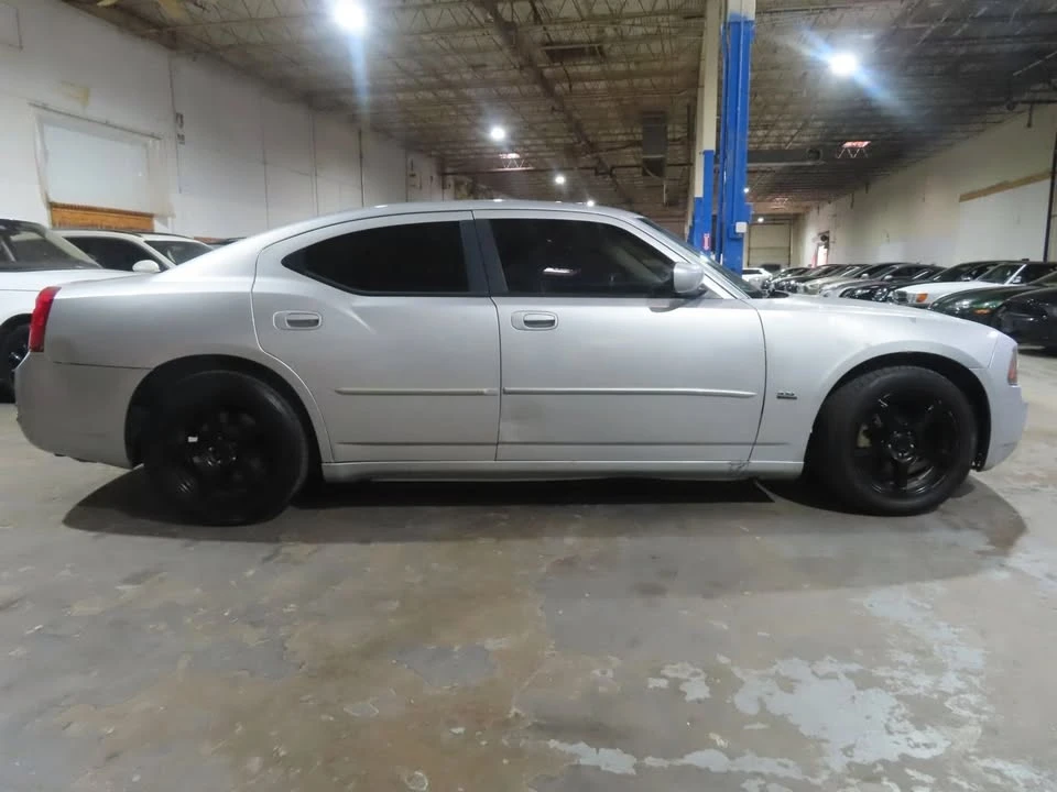 2010 Dodge Charger 6th Gen - Image 4 of 20