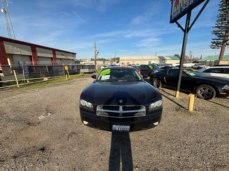 2010 Dodge Charger 6th Gen - Image 3 of 12