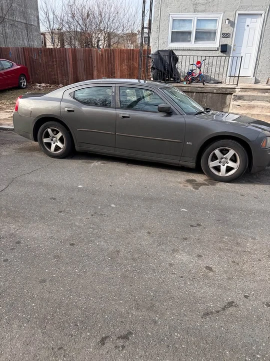 2010 Dodge Charger 6th Gen - Image 3 of 3