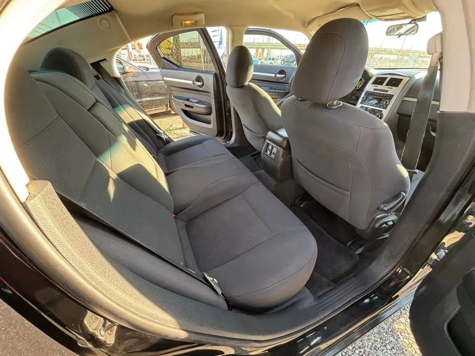 2010 Dodge Charger 6th Gen - Image 11 of 12